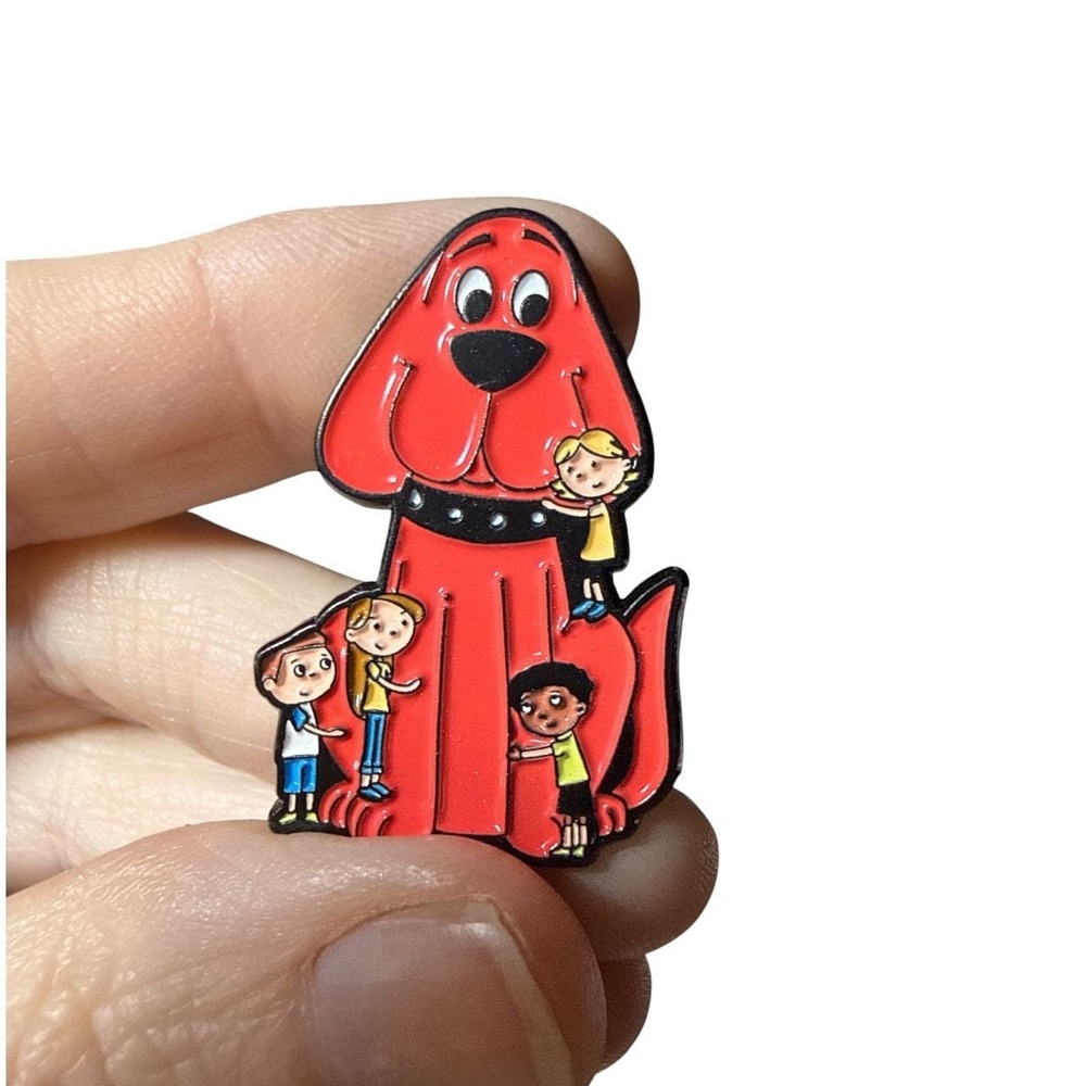 Clifford The Big Red Dog & Friends Lapel Pin Cartoon Character nostalgic books